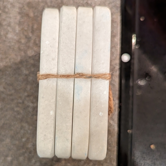 Home Essentials White Quartz Coaters - Picture 2 of 3